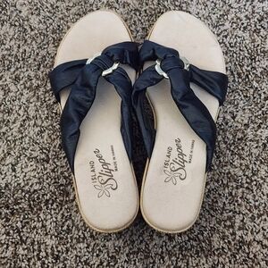 Island Slipper Women's Elegant Black Sandals